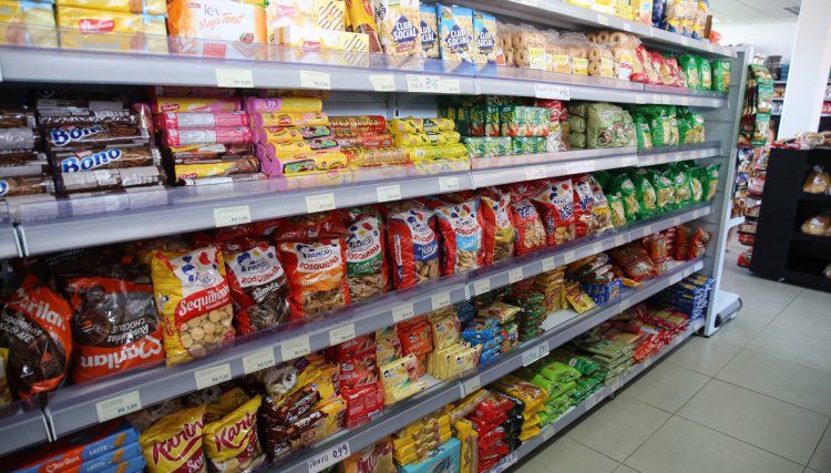 Governo altera regra do decreto e amplia horários de funcionamento dos supermercados