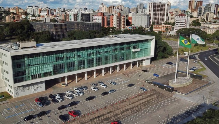 Paraná estende toque de recolher até 31 de janeiro