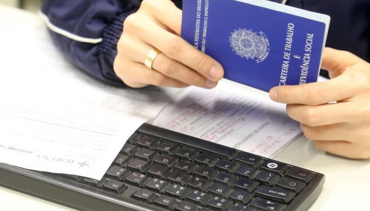 Paraná tem 2.494 vagas de emprego em todas as regiões