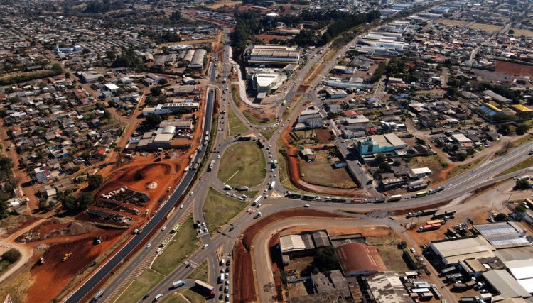 Obra do Trevo Cataratas entra na fase do canteiro central em agosto