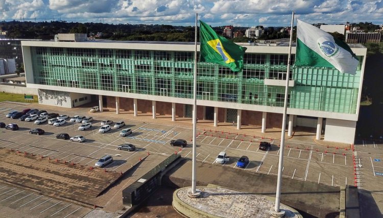 Governo do PR suspende festividades de Carnaval