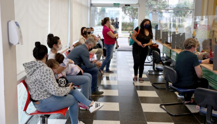 Maior pronto-socorro infantil de Curitiba chega a 100% de ocupação com onda de doenças respiratórias