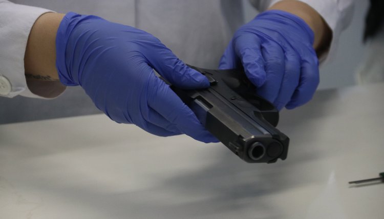 Paran&aacute; &eacute; o primeiro do Pa&iacute;s a auxiliar investiga&ccedil;&otilde;es criminais a partir do novo "DNA das armas"
