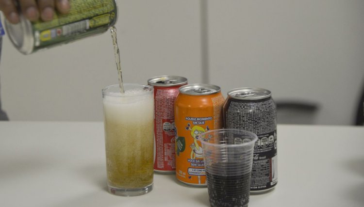 Campanha chama a atenção para malefícios à saúde provocados por refrigerantes e bebidas açucaradas