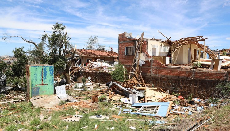 Ratinho JR anuncia a construção de 320 casas em Rio Bonito do Iguaçu