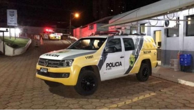 Vítimas são feitas reféns e pulam de carro em movimento na região 