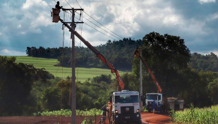 PR Trifásico alcança 1,2 mil quilômetros de novas redes, na região Oeste serão investidos R$ 20,4 mi