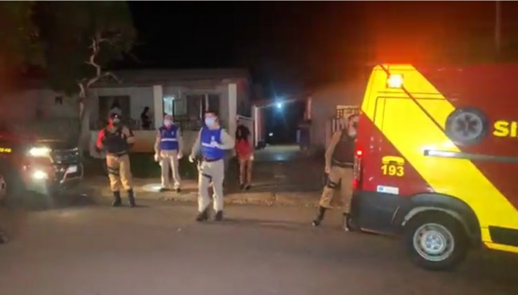 Filho ataca o pai a facada e estado é grave