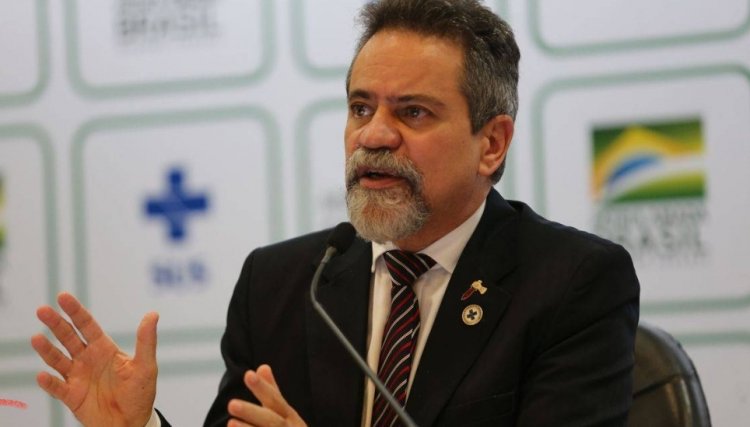 Covid-19: governo federal diz que está negociando 168 milhões de doses de vacina