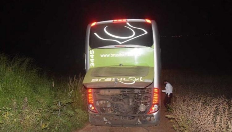 Assaltantes de &ocirc;nibus trocam tiros com a Pol&iacute;cia Militar no Paran&aacute;