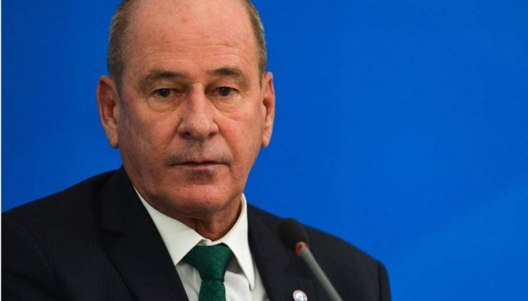 Ministro da Defesa, Fernando Azevedo e Silva, deixa o cargo