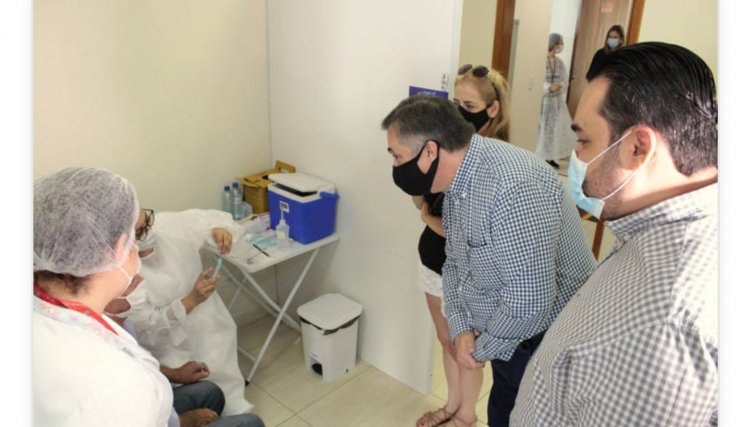 Vacinação e medidas de enfrentamento melhoram os indicadores da Covid no PR