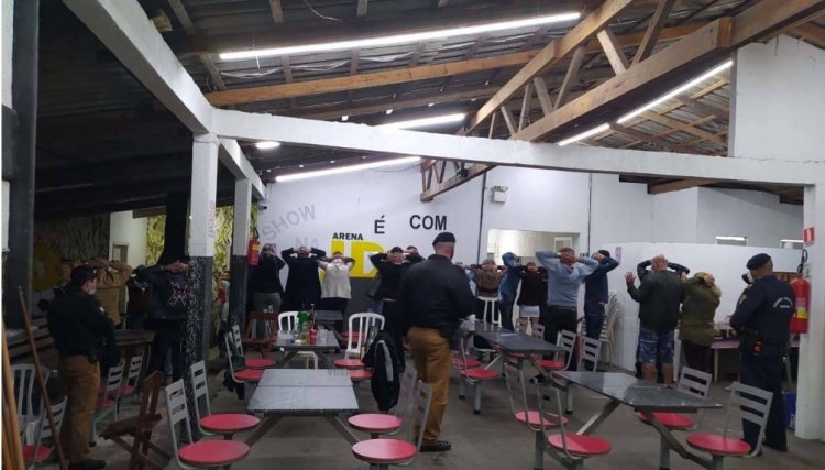 Policiais flagram 770 aglomerações no Paraná no feriado de Corpus Christi