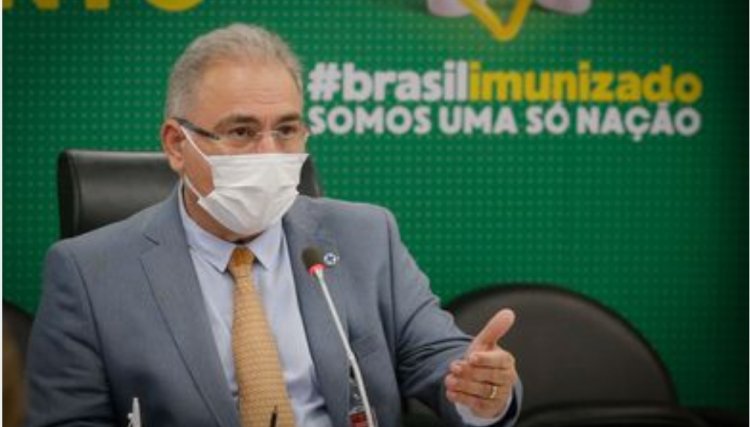 Avião com 1,5 milhão de doses da Janssen chega amanhã, diz ministro