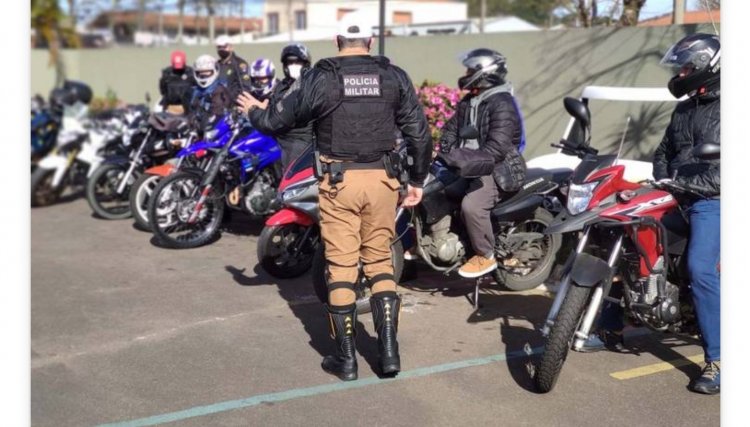 Evento para motociclistas trabalha técnicas de condução e dá dicas para evitar acidentes