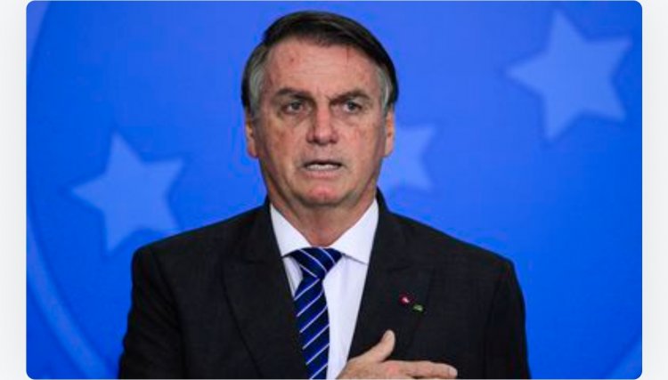 Presidente Bolsonaro assina filiação ao PL
