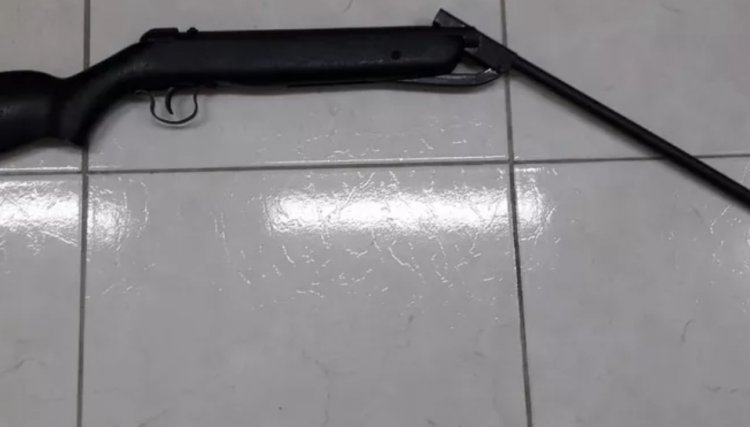 Após briga de família homem ameaça a sua prima com uma espingarda em Cafelândia