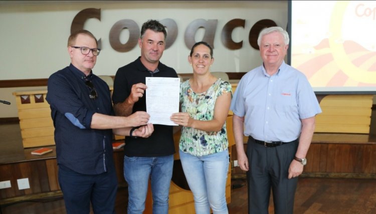 Piscicultores da Copacol recebem outorga deo direito de uso dágua
