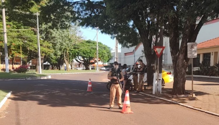 Polícia Militar está realizando a Operação Bloqueio em Cafelândia 