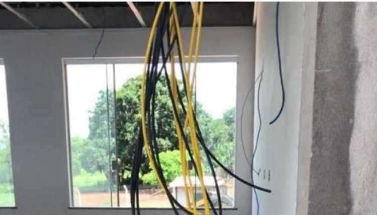 Fios de cobre e tubulação de ar-condicionado são furtados de obra em Cafelândia 