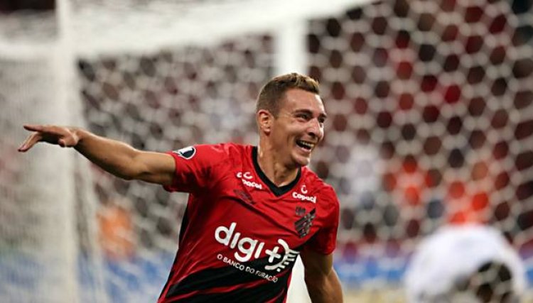 Patrocinado pela Copacol Athletico dá um show e vence o Boca por 3x0