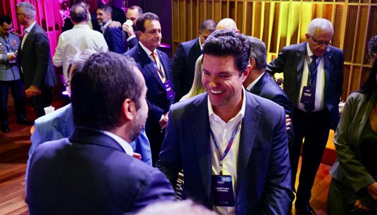 Guto Silva representa o Governo do Paran&aacute; na abertura do 14&ordm; COSUD no Rio de Janeiro